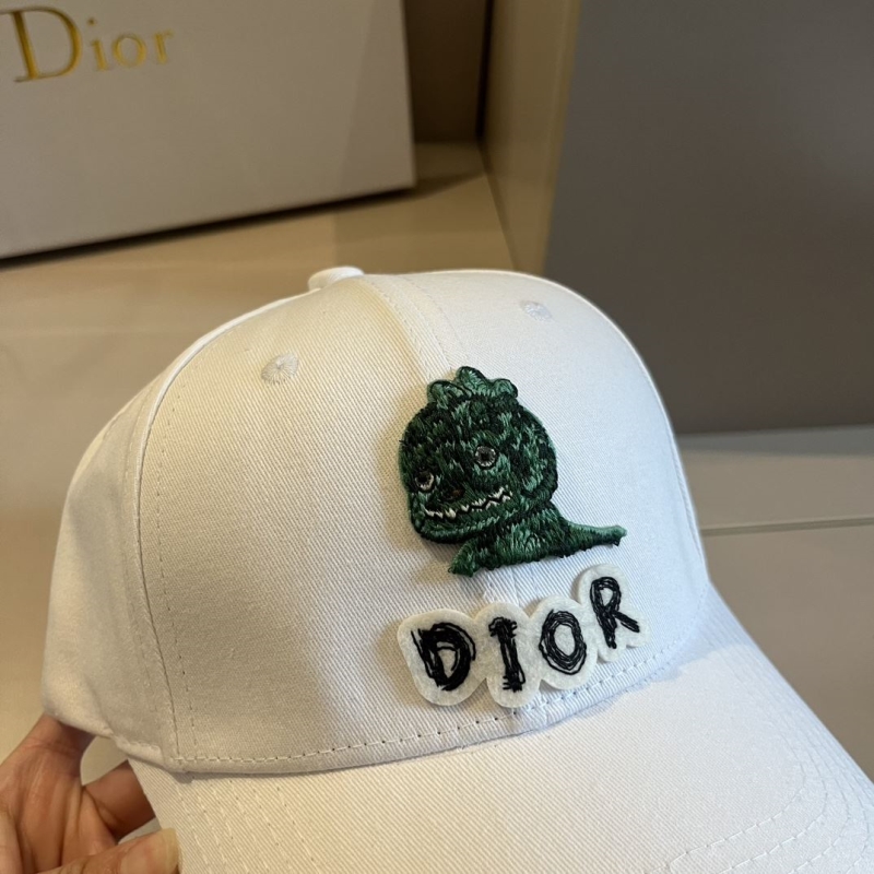 CHRISTIAN DIOR